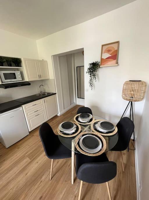 La Maison Cosy Paris Centre - Metro - Wifi Ле-Кримлен-Бисетр Экстерьер фото